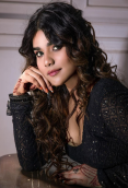 Zeeliya christopher